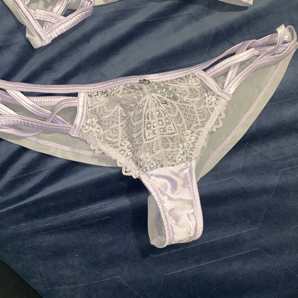 Lilac Playboy set - Picture 3 of 3